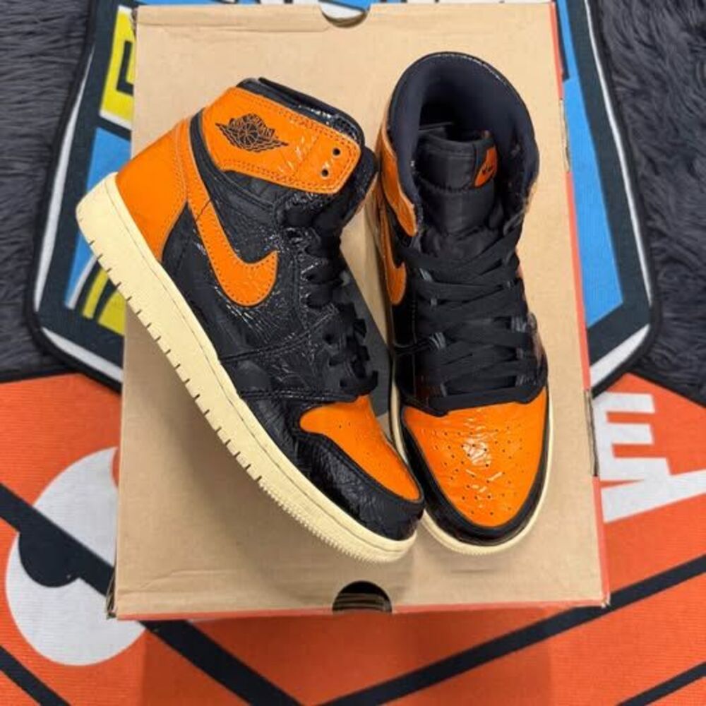 Nike Air Jordan 1 Retro High OG Shattered Backboard 3.0 Size 4.5Y